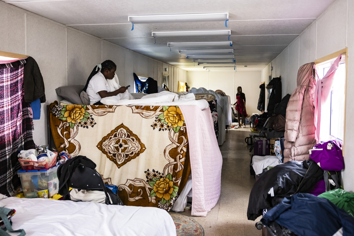 Churches, nonprofits house refugees amid shelter crunch in Toronto